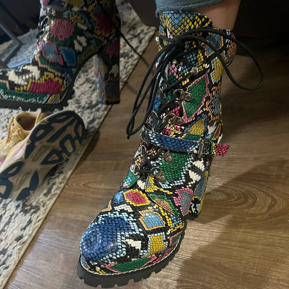 Platform Heels!! - Picture 9 of 10